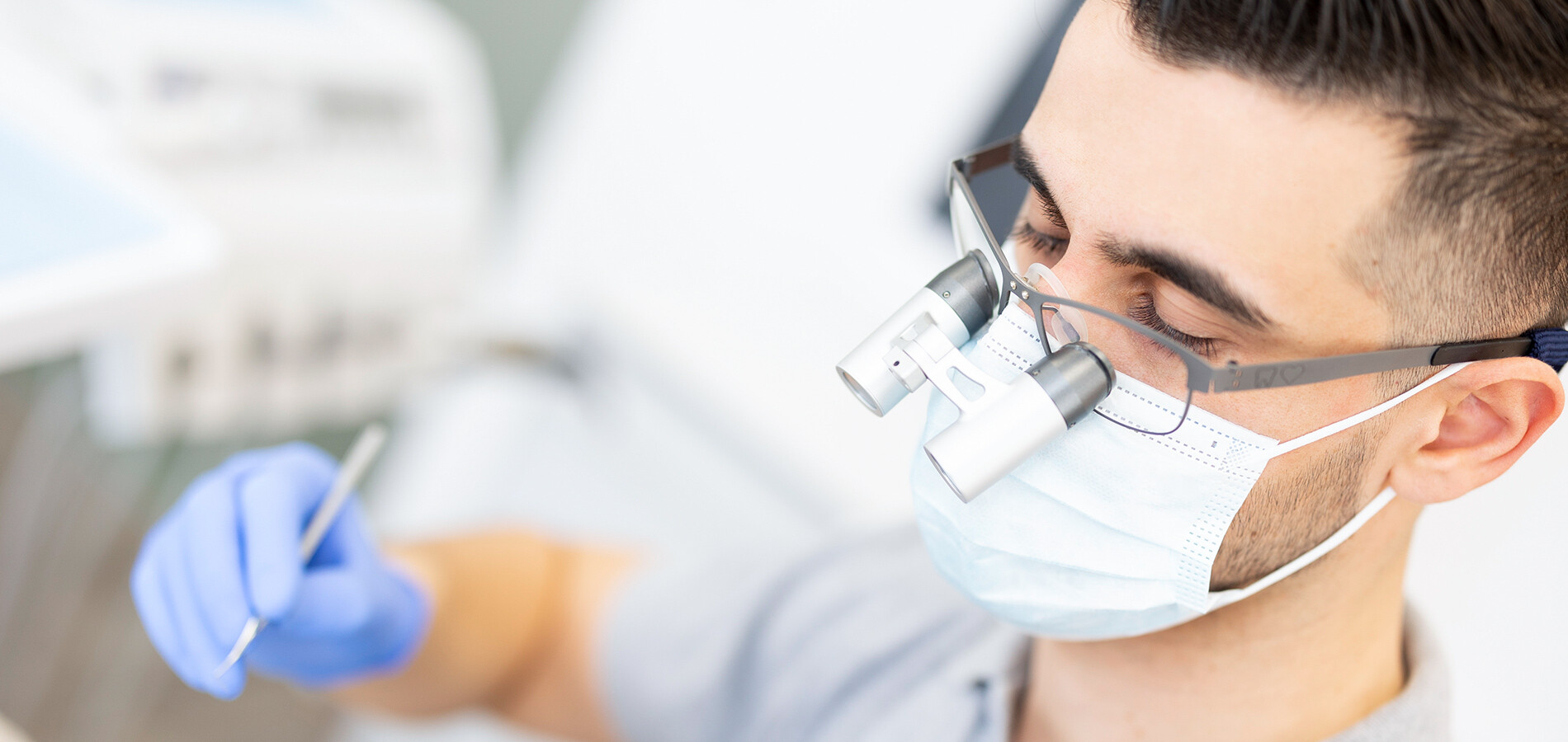 Maschinelle Wurzelbehandlung in der Zahnarztpraxis in München Giesing